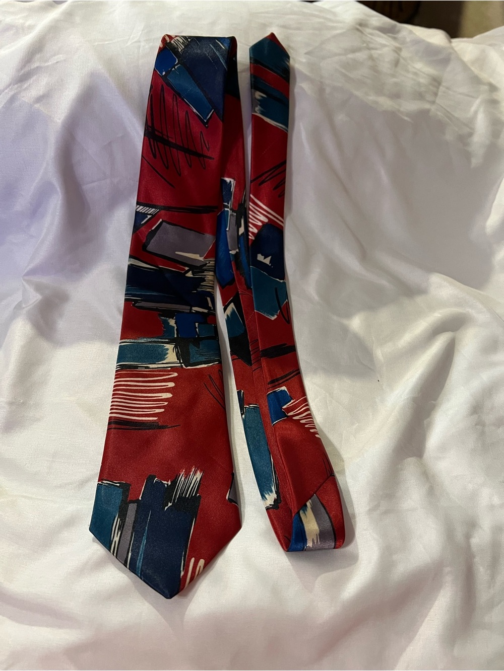 Men's Red Abstract Brushstroke Tie with Navy Accents